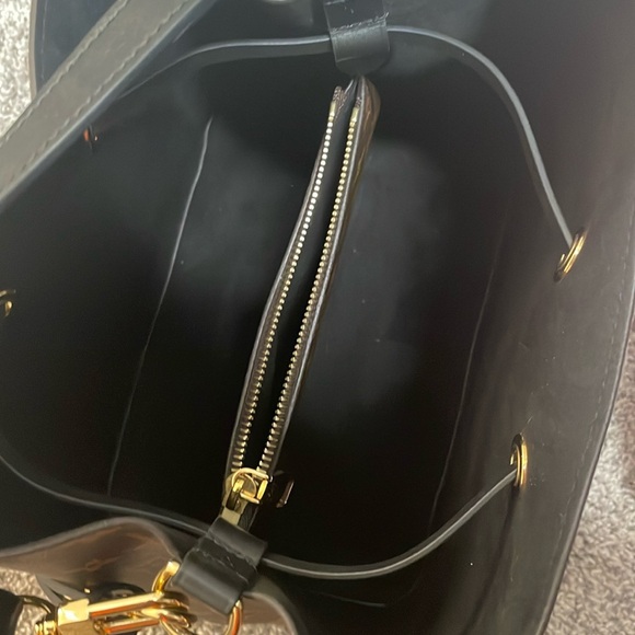 Louis Vuitton Neo Noe MM - Picture 5 of 8